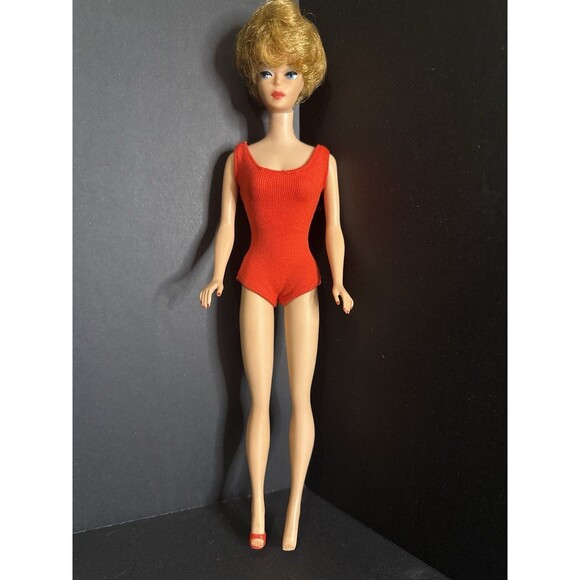 Vintage 1962 Barbie Bubblecut Doll - Original Swimsuit & One Heel- Made In Japan - Picture 1 of 13
